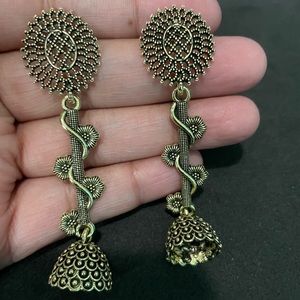Ethnic earrings lightweight antique gold style